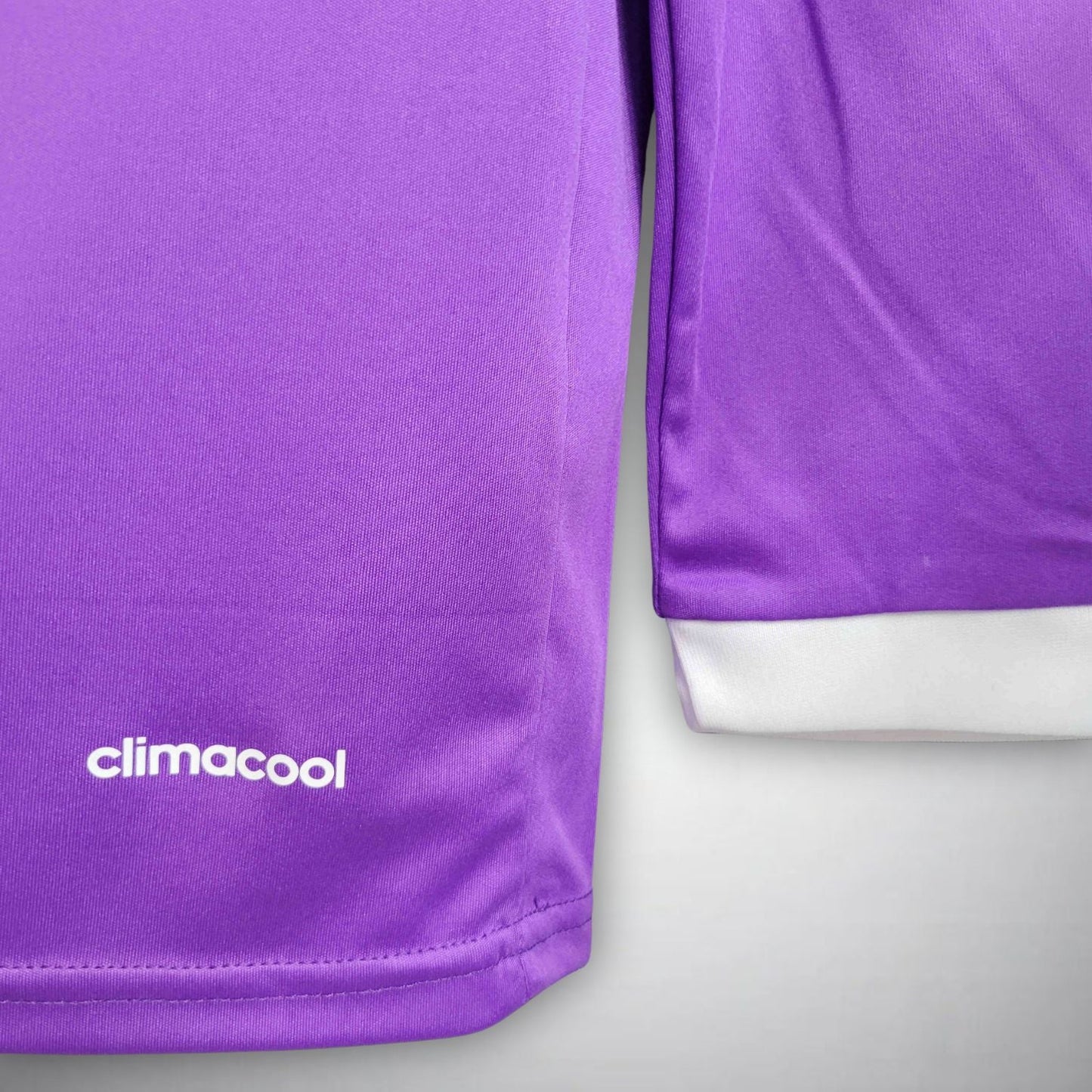 Real Madrid CF - Retro bortedrakt 2016/2017 Langermet