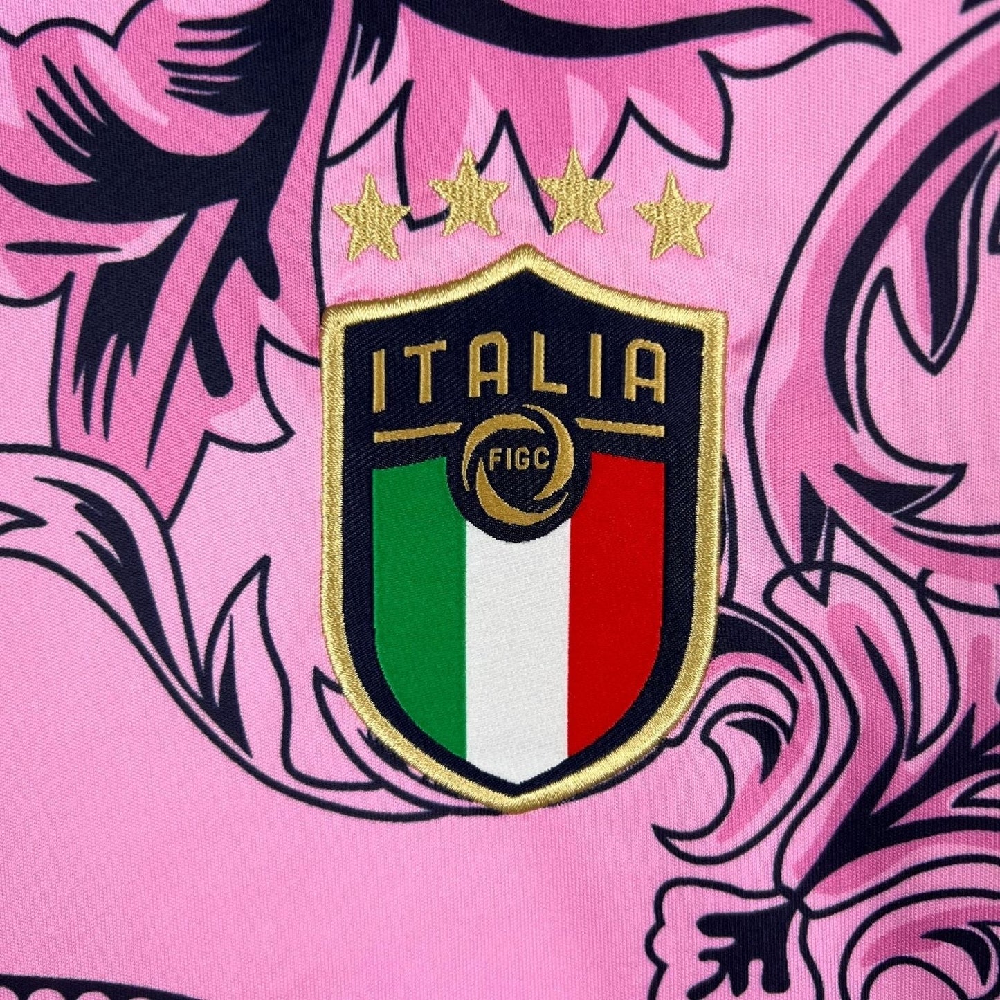 Italia – Limited Concept Versace Rosa